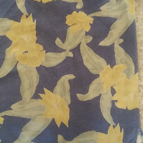 Tommy Bahama Silk Shirt - Picture 7 of 7